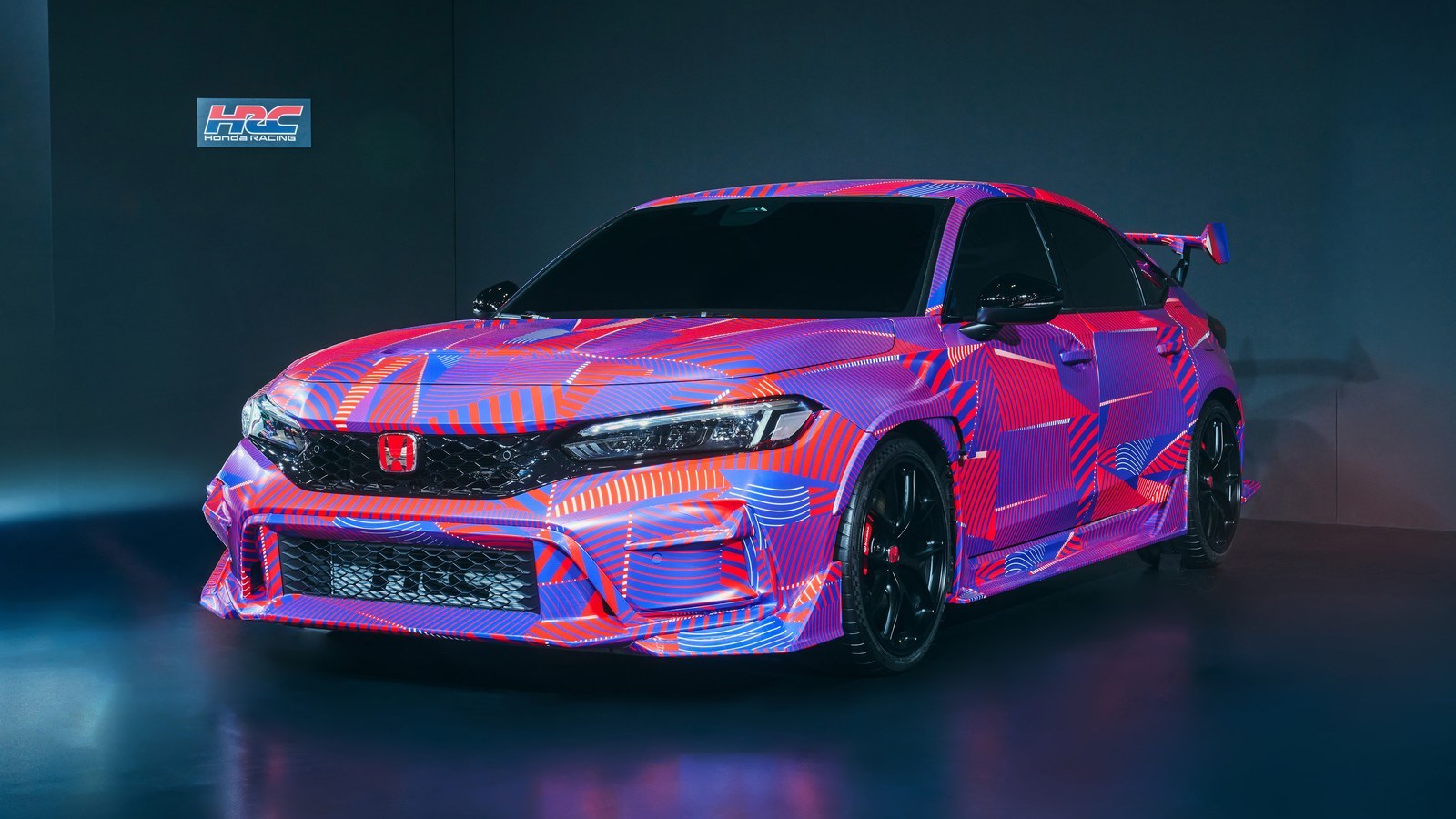 Honda Civic Type R HRC Concept in a red and blue wrap