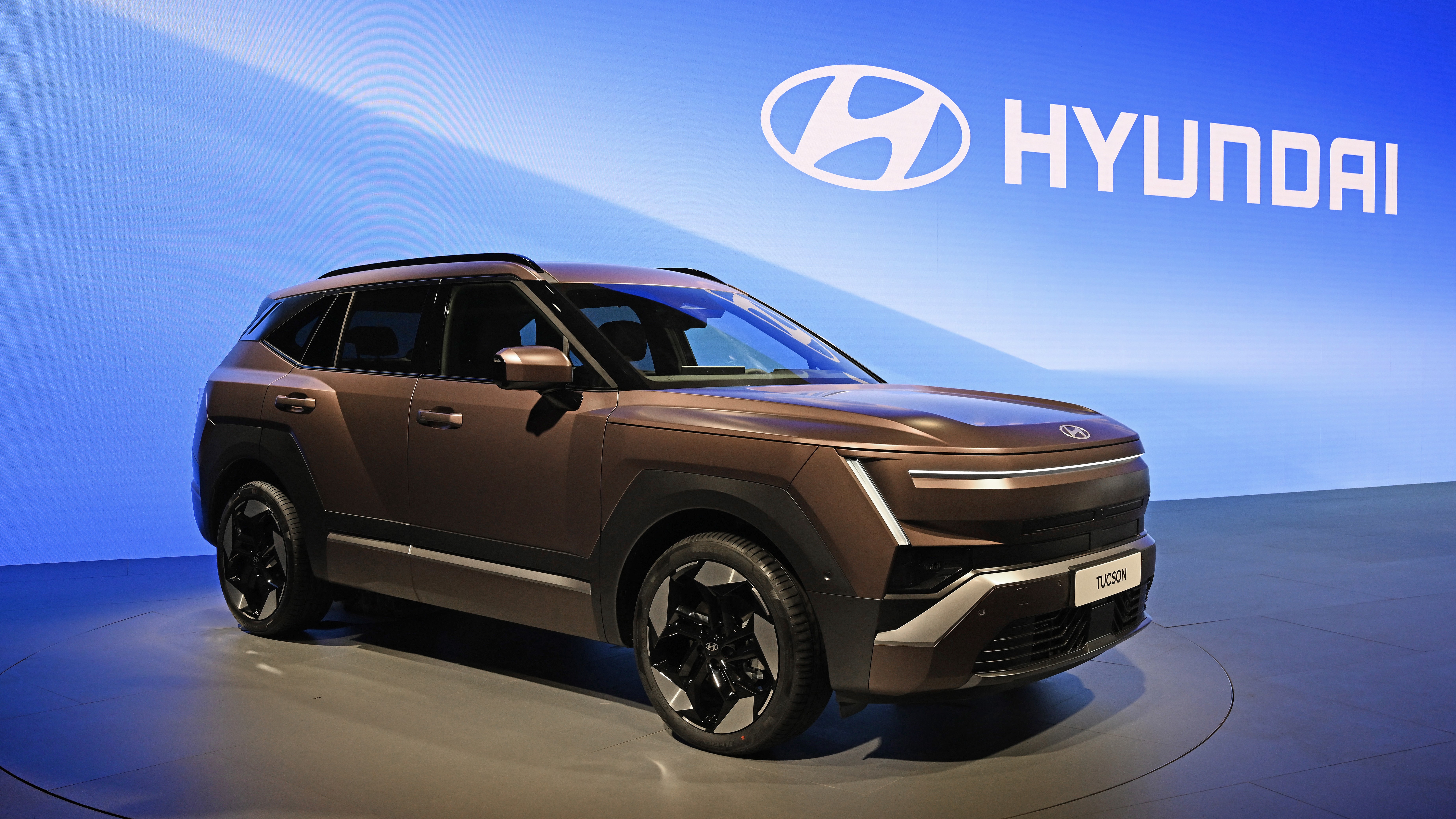 All-new Hyundai Tucson front three-quarter view on the Paris Motor Show stand