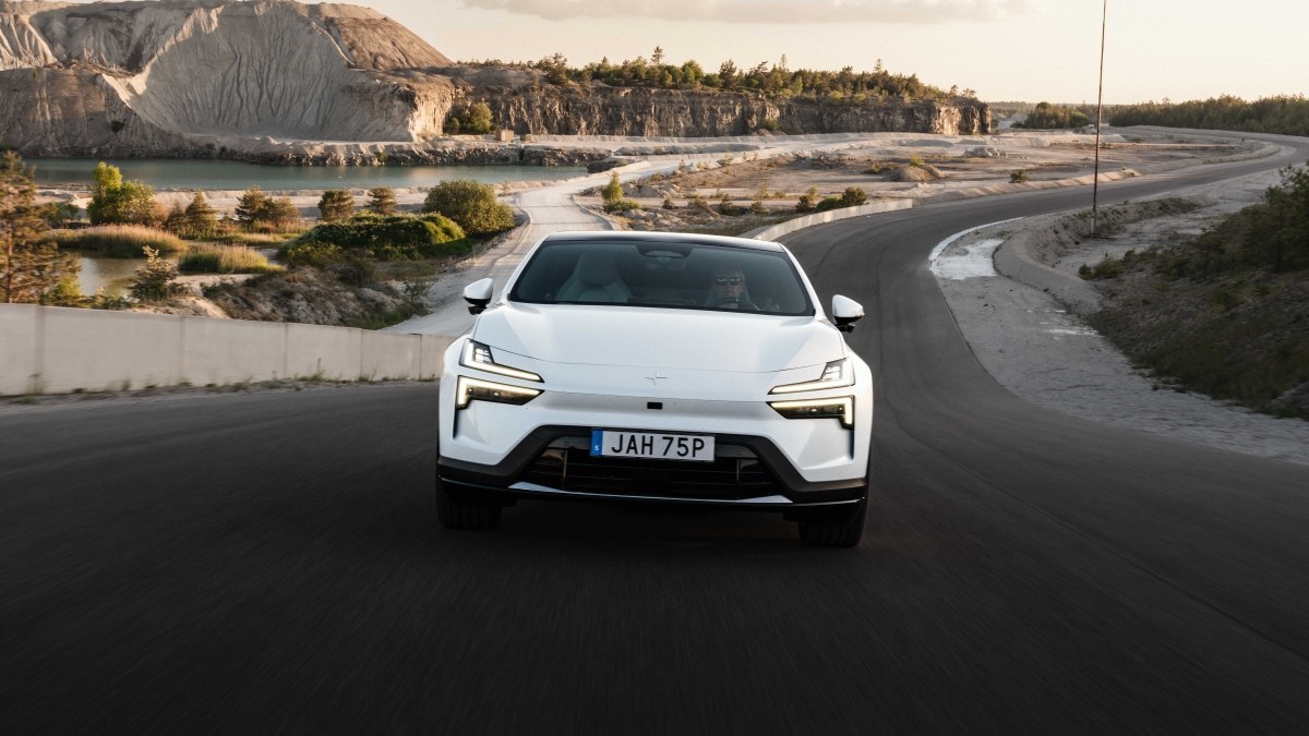 White Polestar 4 driving on the Gotland Ring in Sweden