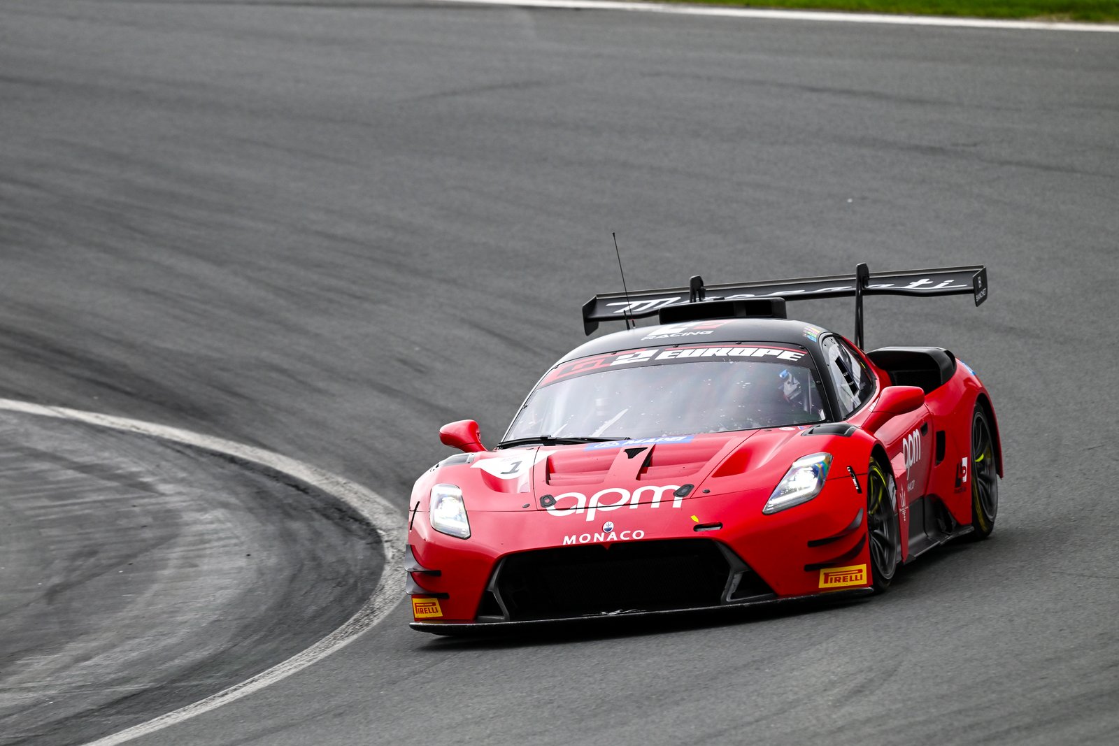 No. 1 LP Racing Maserati GT2 cornering at Circuit Zandvoort