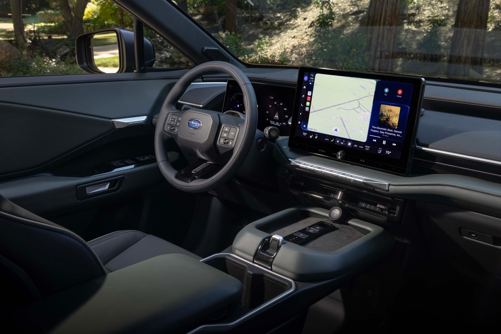 Subaru Getaway dashboard with 14-inch touchscreen and digital instrument cluster