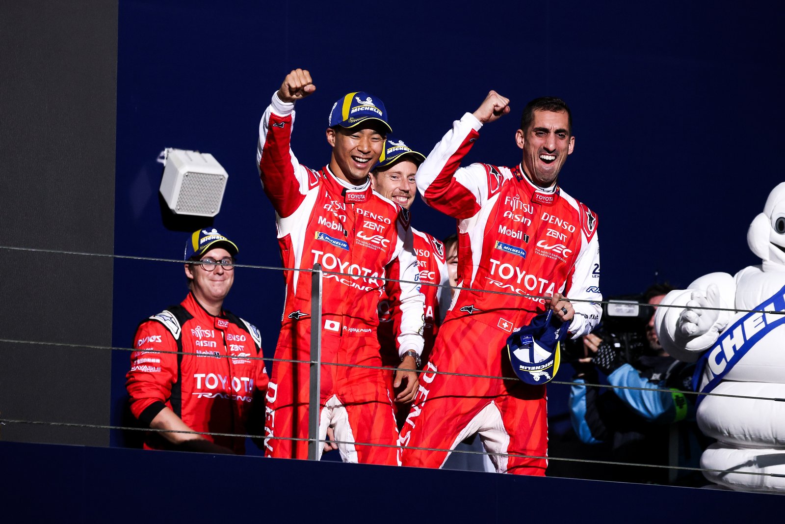 Ryō Hirakawa and Sébastien Buemi celebrating on the Fuji podium