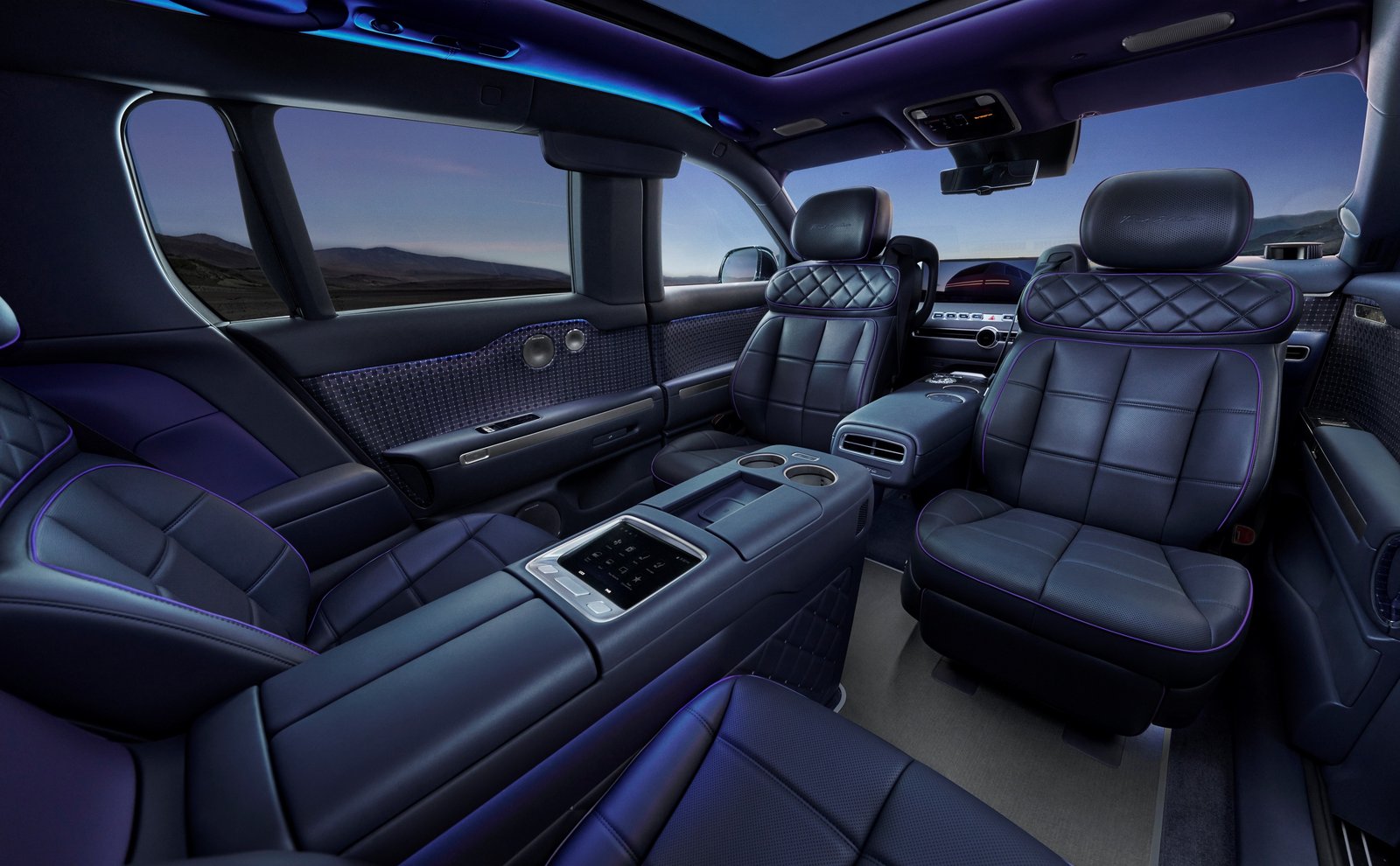 Genesis GV90 Neolun First Edition cabin with front seats turned rearward