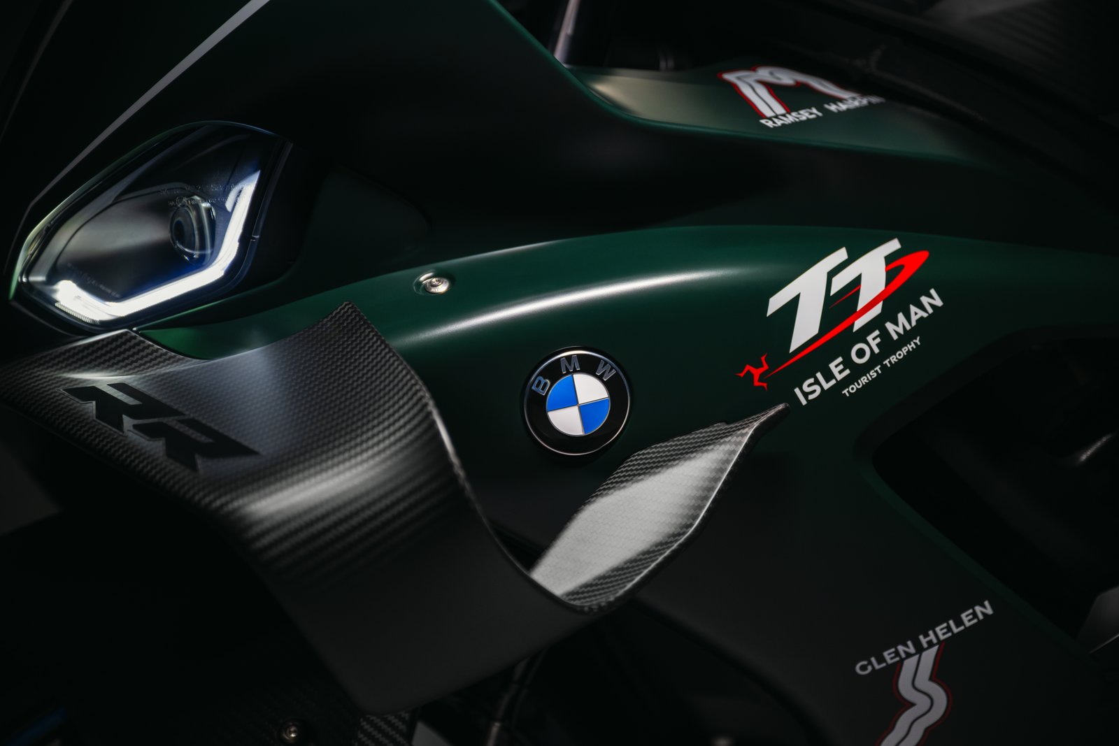 Isle of Man TT logo and Glen Helen lettering on BMW M 1000 RR fairing