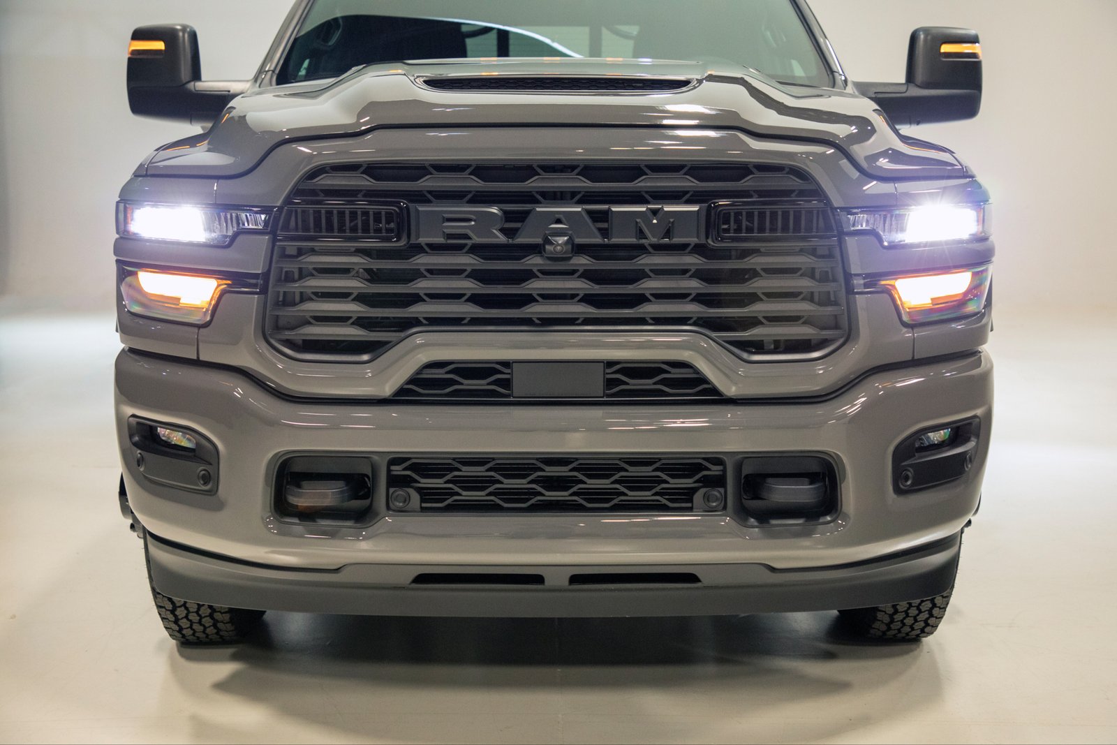 Close-up of the black grille and body-color surround on the Ram Chassis Cab Night Edition