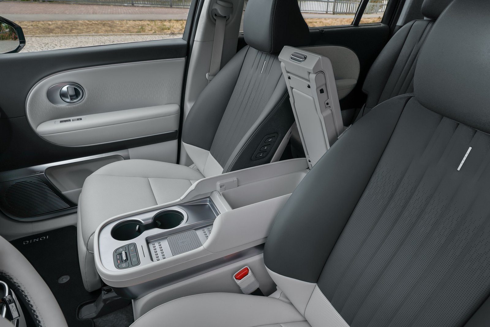 Second-row seat and center armrest inside the Hyundai Ioniq 9