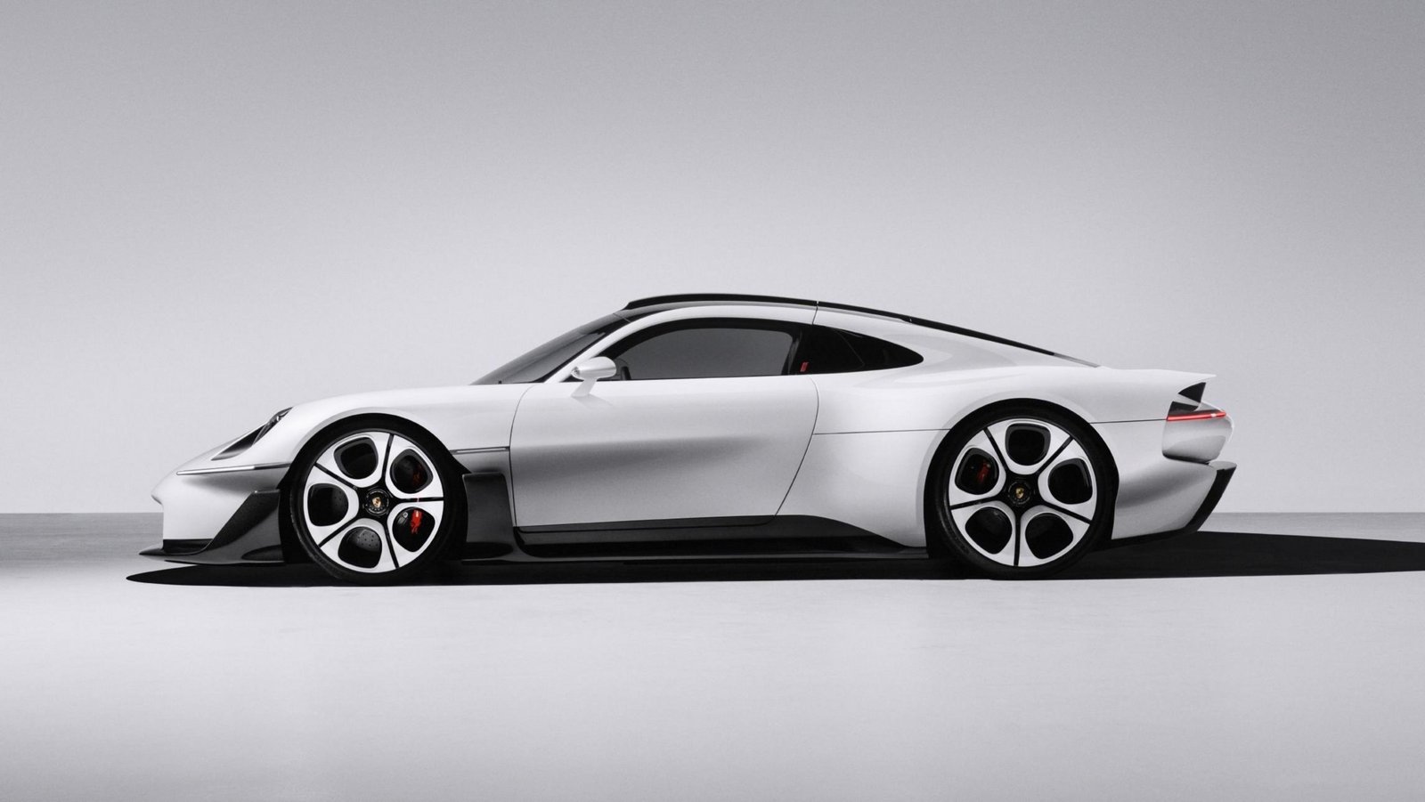 Porsche Mission S concept side profile