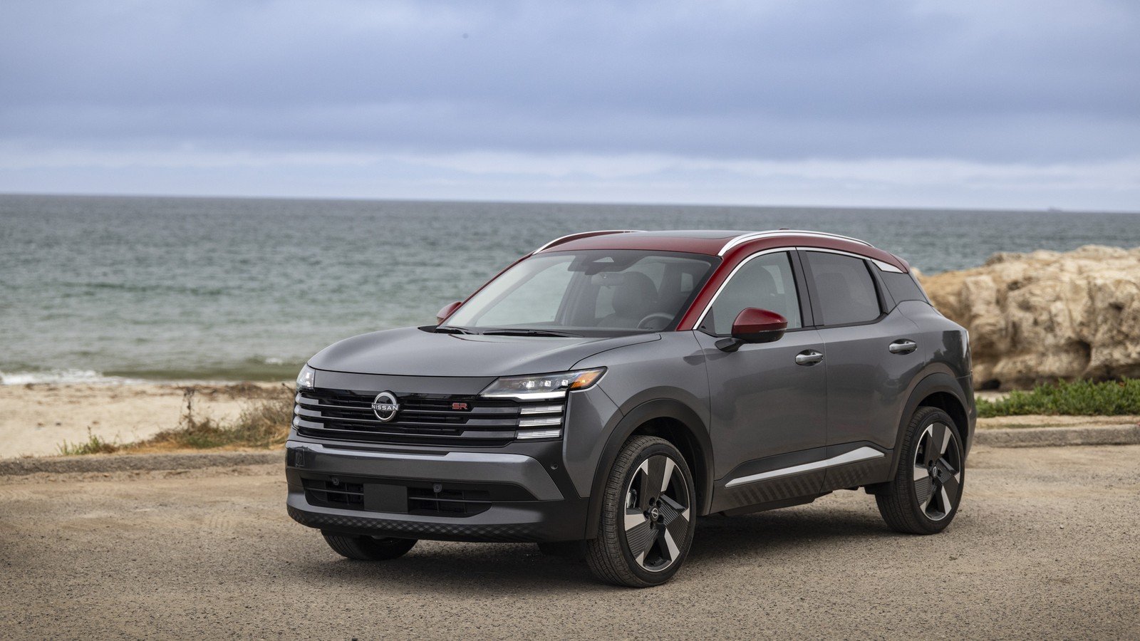 Kia’s press shots show the GT-Line; the LX and LXS under $25,000 share the body but ride on smaller wheels. Photo: Kia
