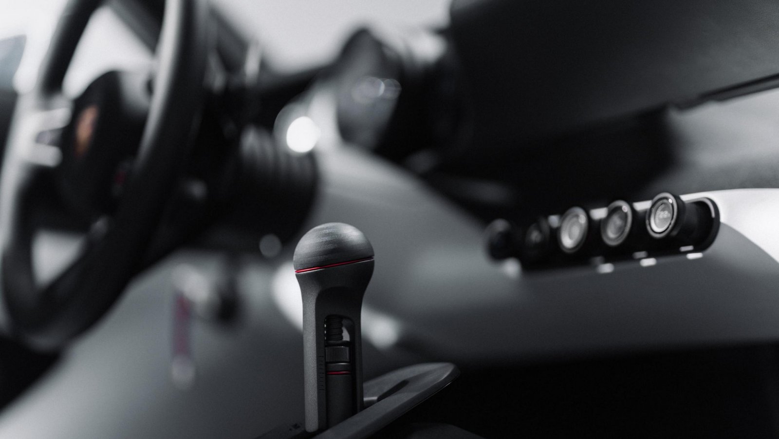 Close-up of the shift lever in the Porsche Mission S concept