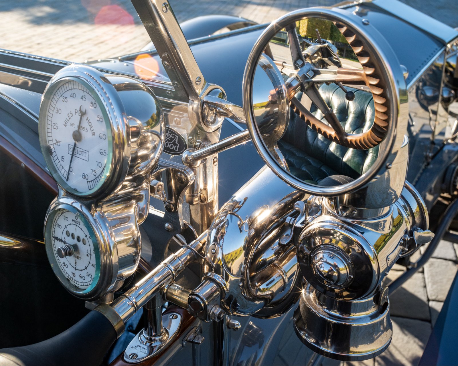 Elliott speedometer and nickel fittings on Silver Ghost chassis 1701