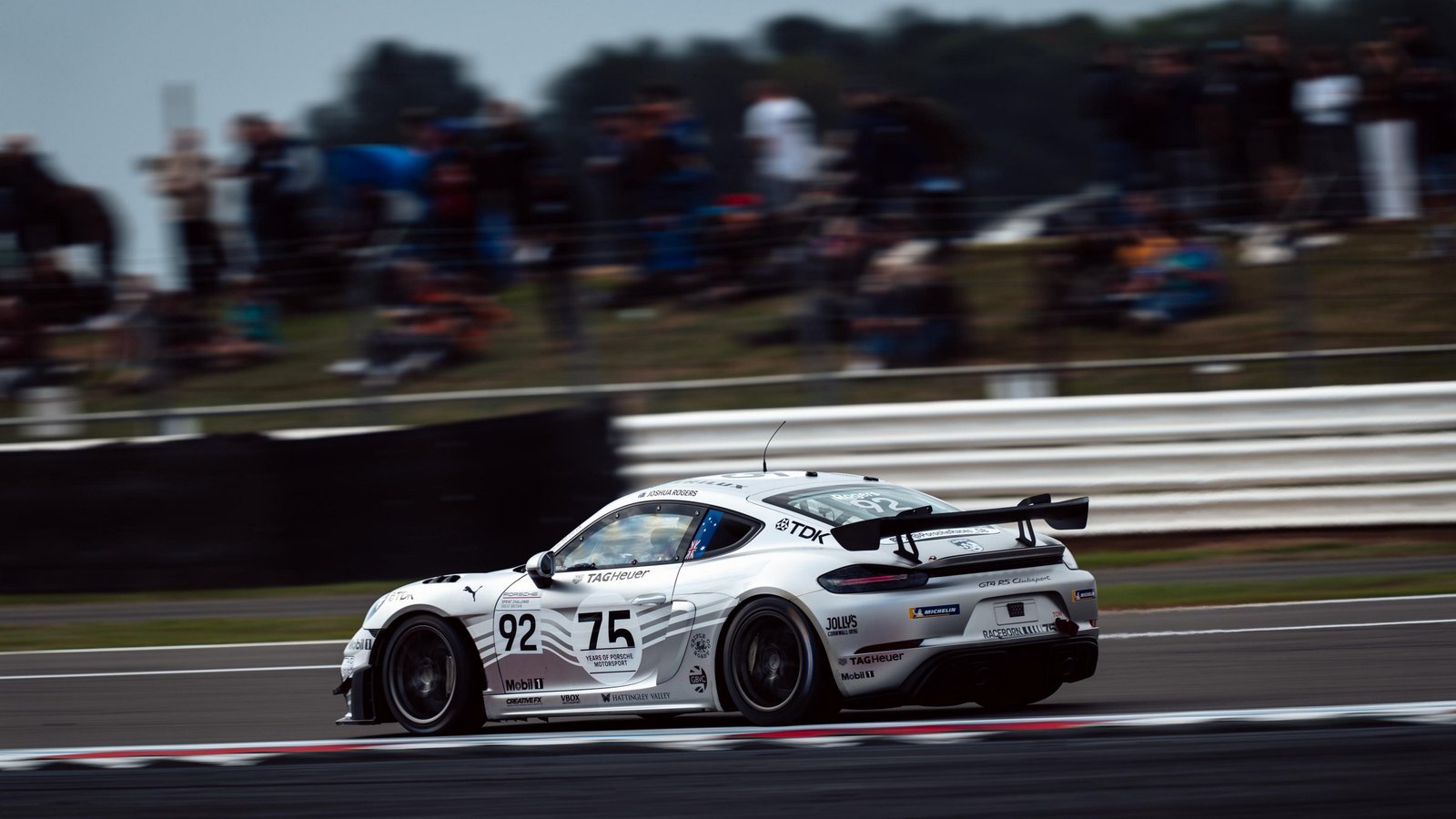 oshua Rogers’ No. 92 Porsche 718 Cayman GT4 RS Clubsport at speed at Silverstone